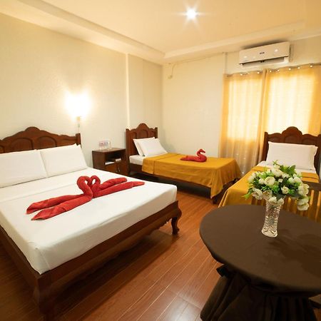 Casanas Suites Puerto Princesa Buitenkant foto