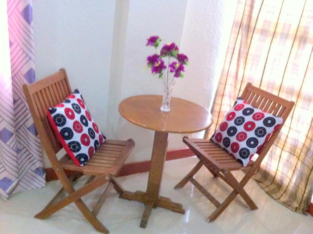 Casanas Suites Puerto Princesa Buitenkant foto