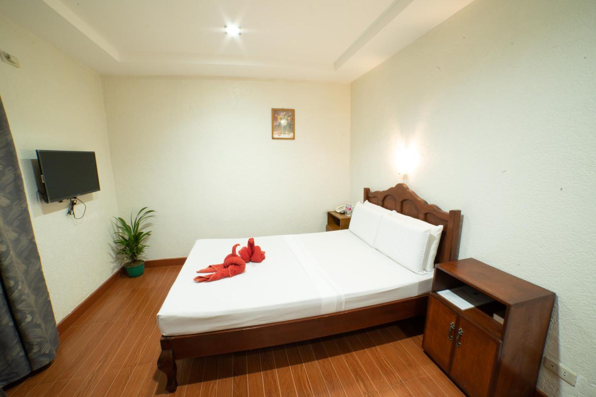 Casanas Suites Puerto Princesa Buitenkant foto