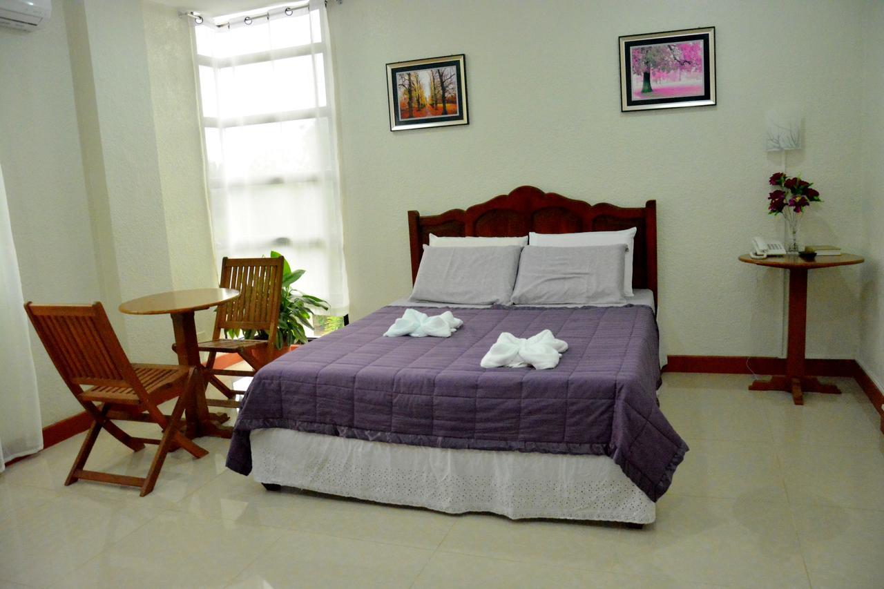 Casanas Suites Puerto Princesa Buitenkant foto